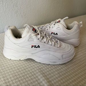 Vintage white Fila tennis shoes